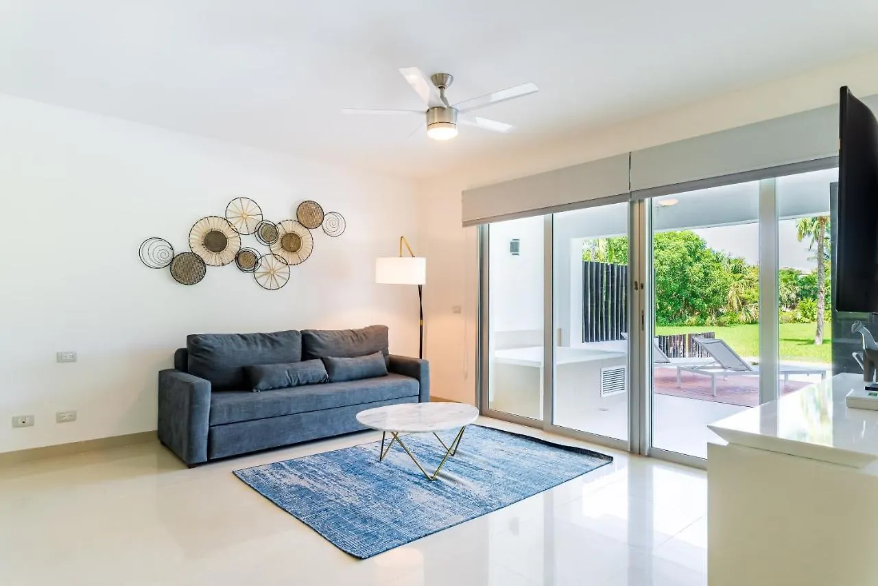 Casa Sueno Condo Playa del Carmen México